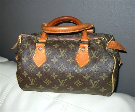 speedy louis vuitton 1980|louis vuitton speedy bandouliere.